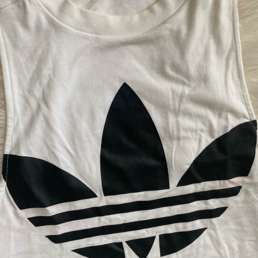 Adidas top - Picture 7 of 7